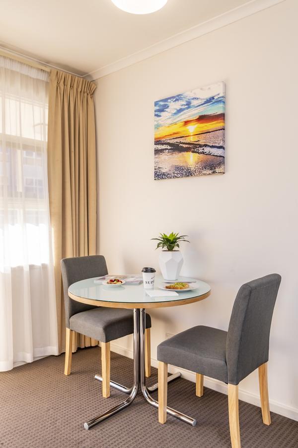 "Ocean Sunset" Glenelg Central Studios Esterno foto